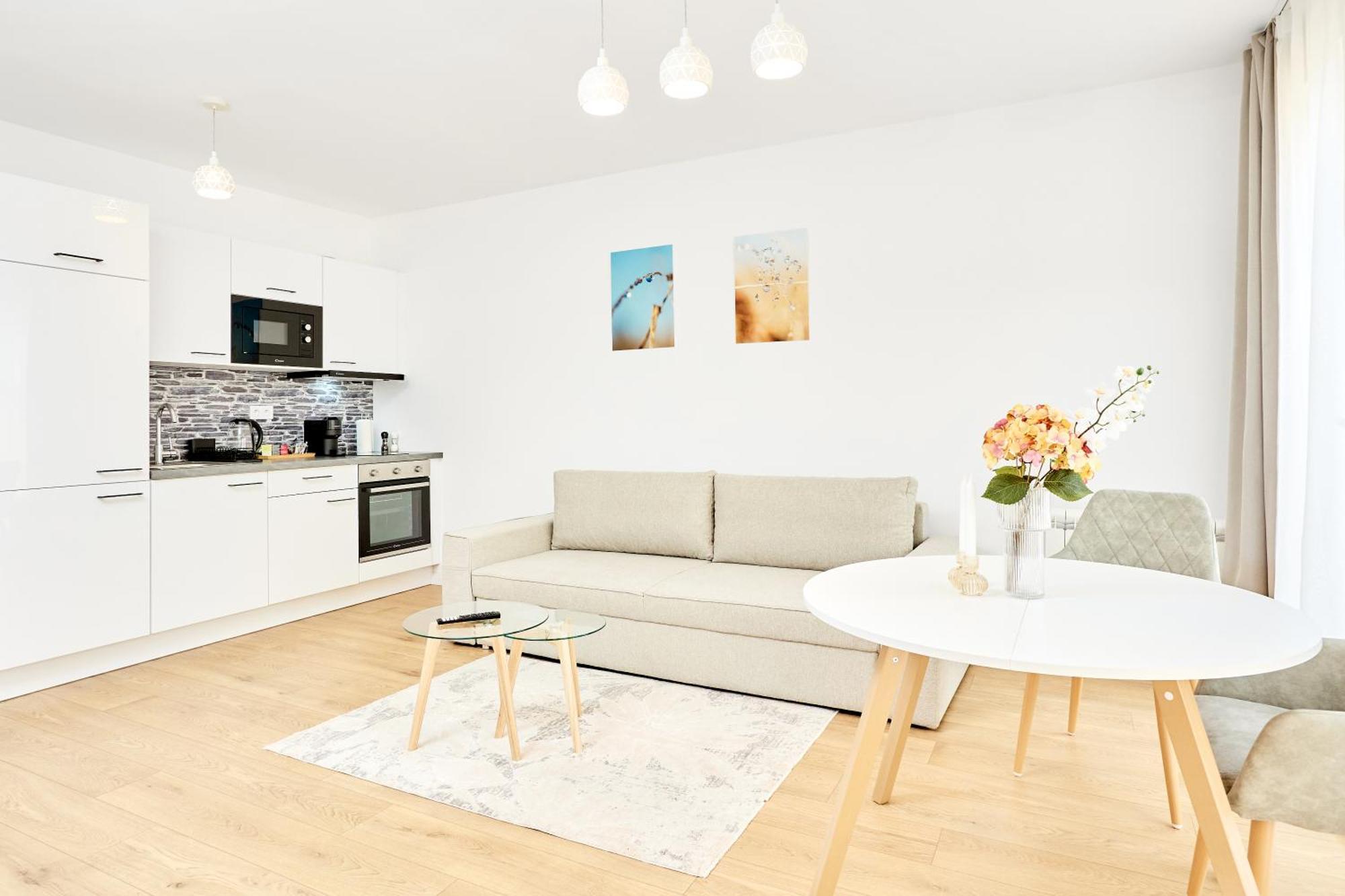 Azure - Cozy Center With Balcony Appartement